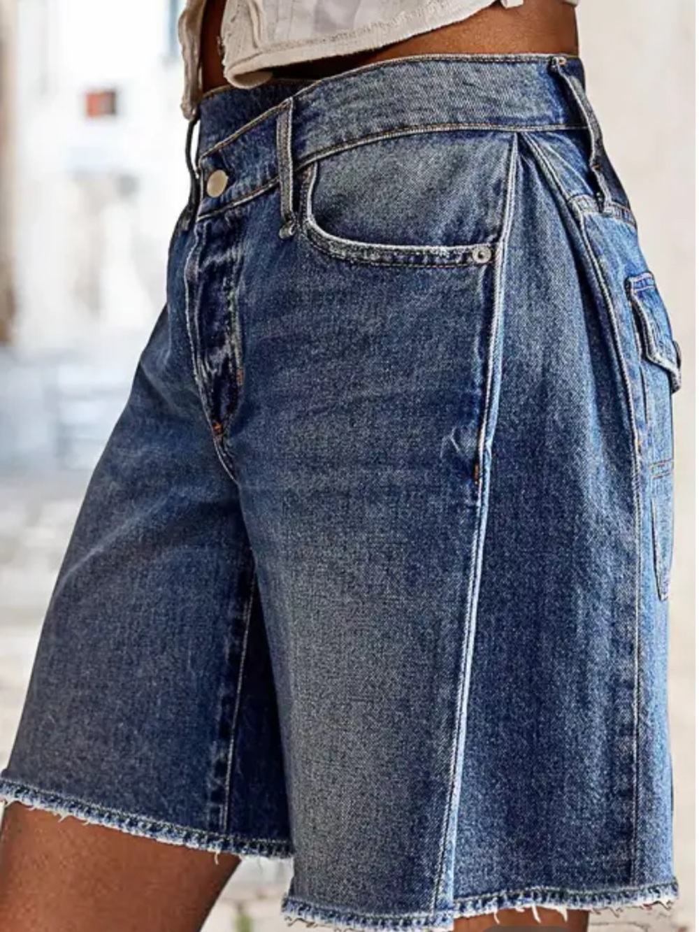 FLAMINGALS Raw Hem Asymmetrical Mid Rise Thigh Denim Shorts Size 4XL